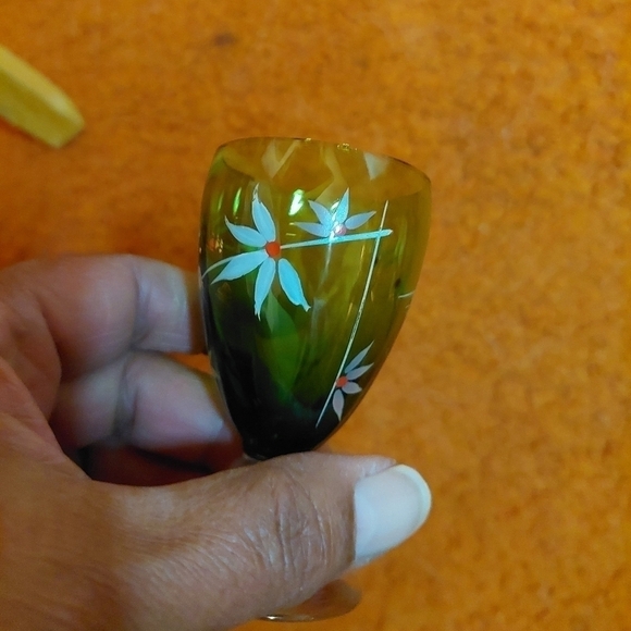 Vintage* 70s Set of 5 Clear Green Short Stem Liqueur/After-dinner Glasses - Picture 8 of 16